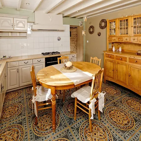 Charming In A Farm With Views, Cleaning Included Nyaraló *